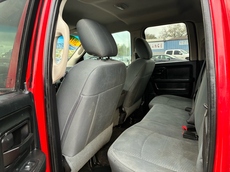 RAM 1500 Tradesman Quad Cab 2WD 2016