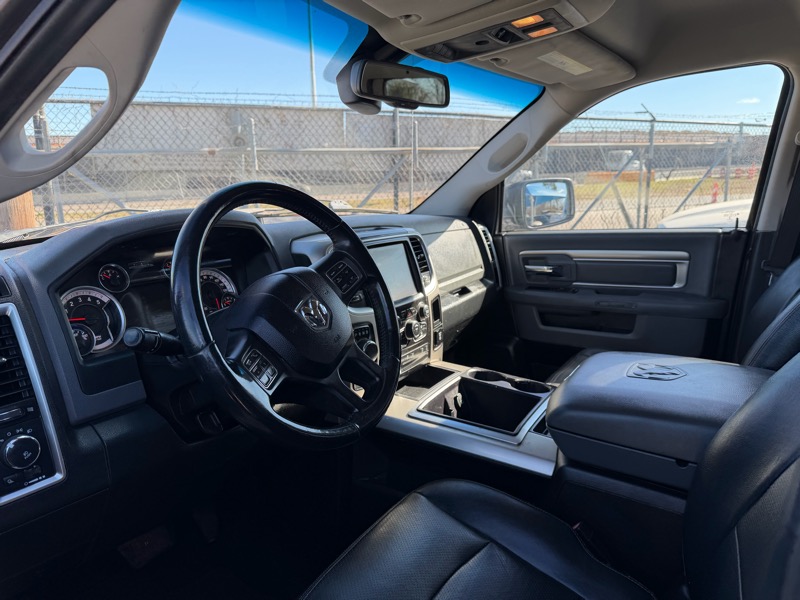 RAM 1500 SLT Crew Cab SWB 4WD 2015