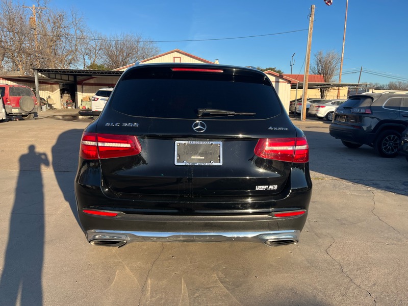 Mercedes-Benz GLC-Class GLC300 4MATIC 2016