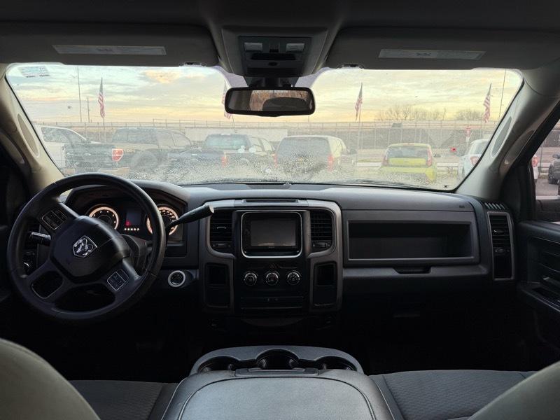 RAM 1500 Tradesman/Express Crew Cab SWB 2WD 2014