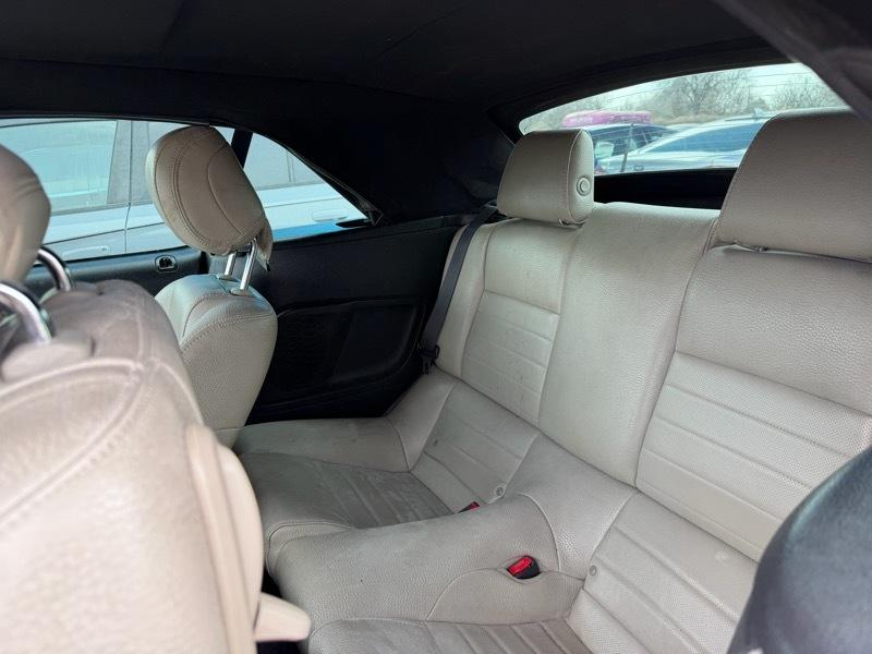 Ford Mustang V6 Convertible 2012