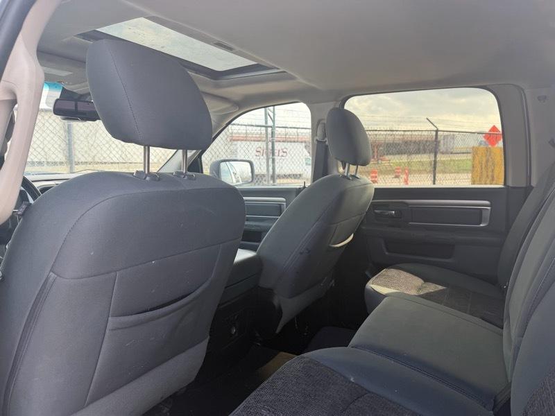 RAM 1500 SLT Crew Cab SWB 2WD 2016