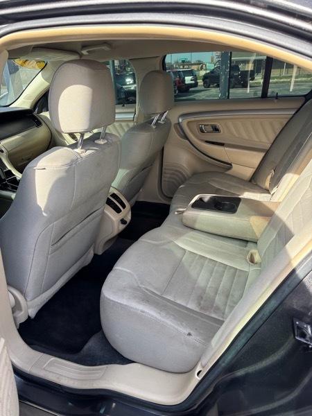 Ford Taurus SE FWD 2017