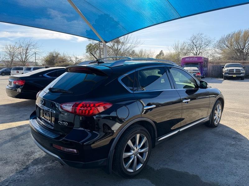 Infiniti QX50 Base RWD 2017