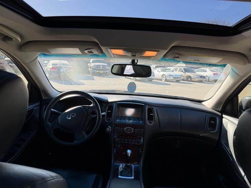 Infiniti QX50 Base RWD 2017