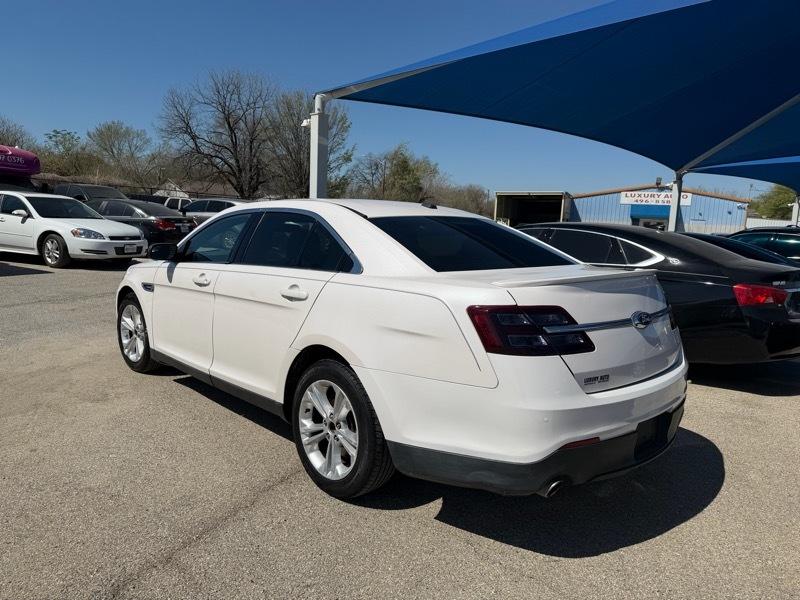 Ford Taurus SEL FWD 2016