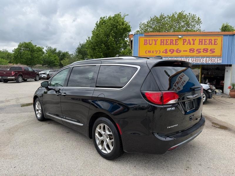 Chrysler Pacifica Limited 2018
