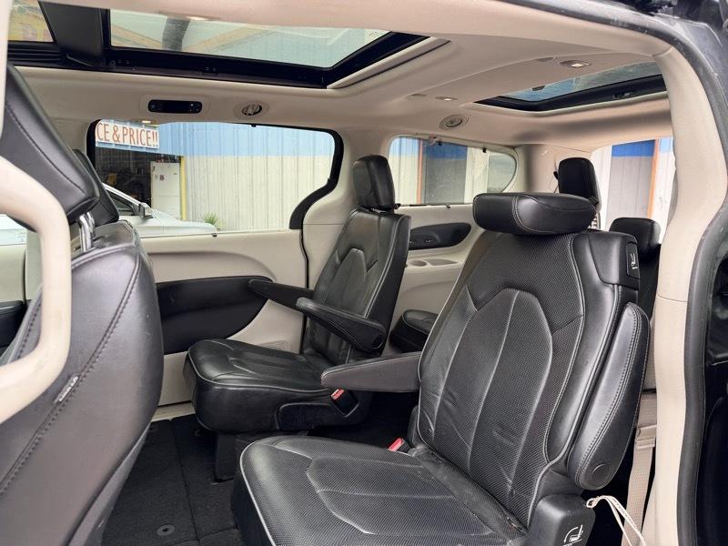 Chrysler Pacifica Limited 2018