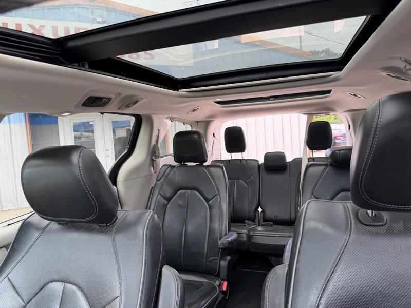 Chrysler Pacifica Limited 2018