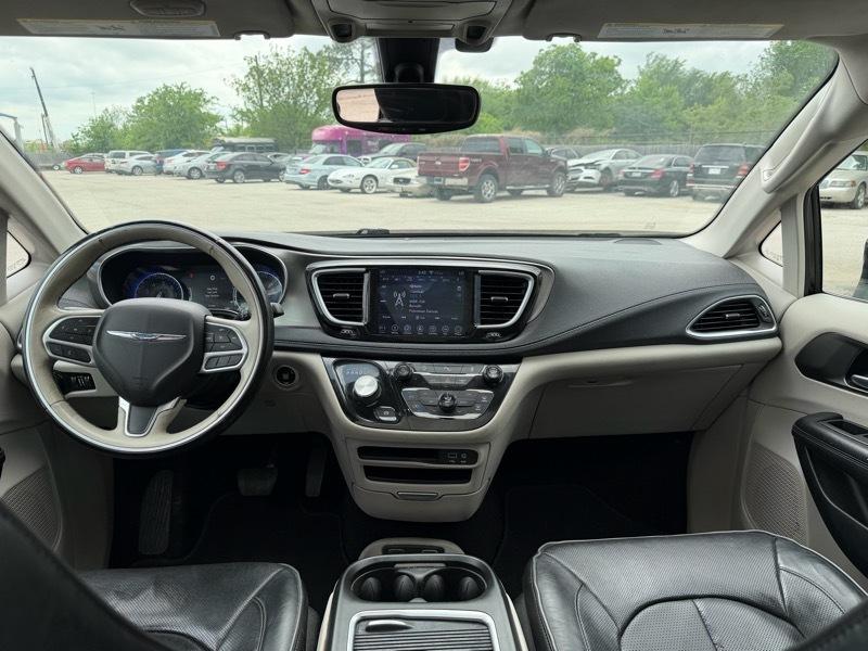 Chrysler Pacifica Limited 2018