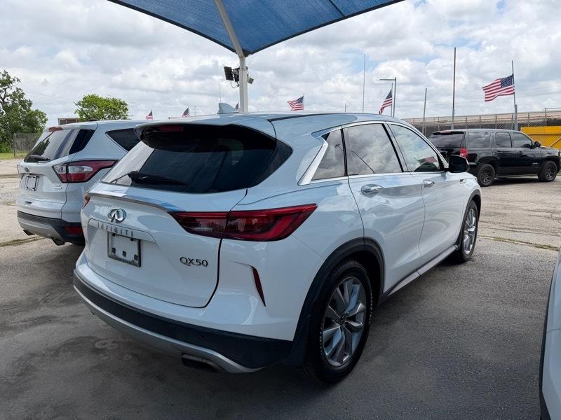 Infiniti QX50 PURE 2021