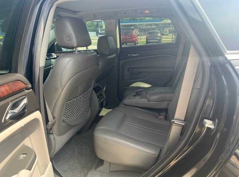 Cadillac SRX Luxury 2012
