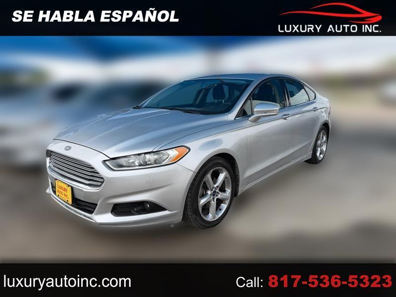 Ford Fusion SE 2016