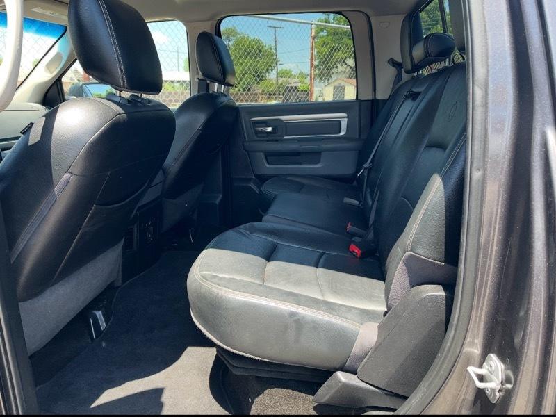 RAM 1500 SLT Crew Cab SWB 4WD 2015