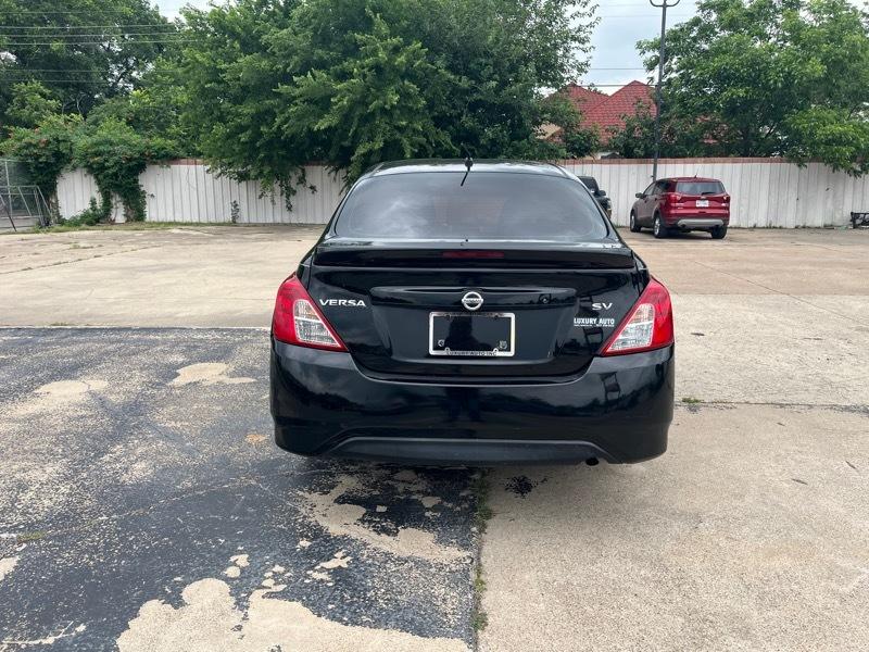 Nissan Versa 1.6 S 5M 2017