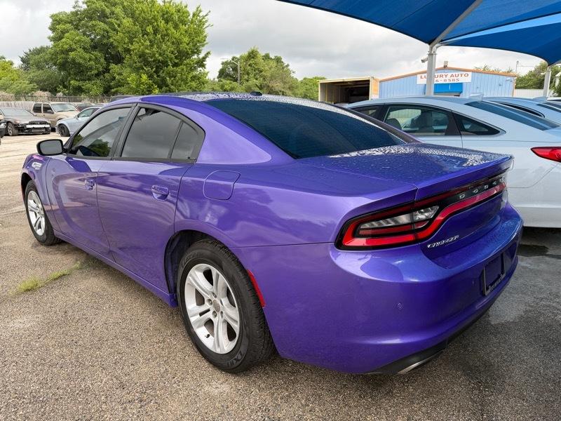 2015 Dodge Charger SE's photo