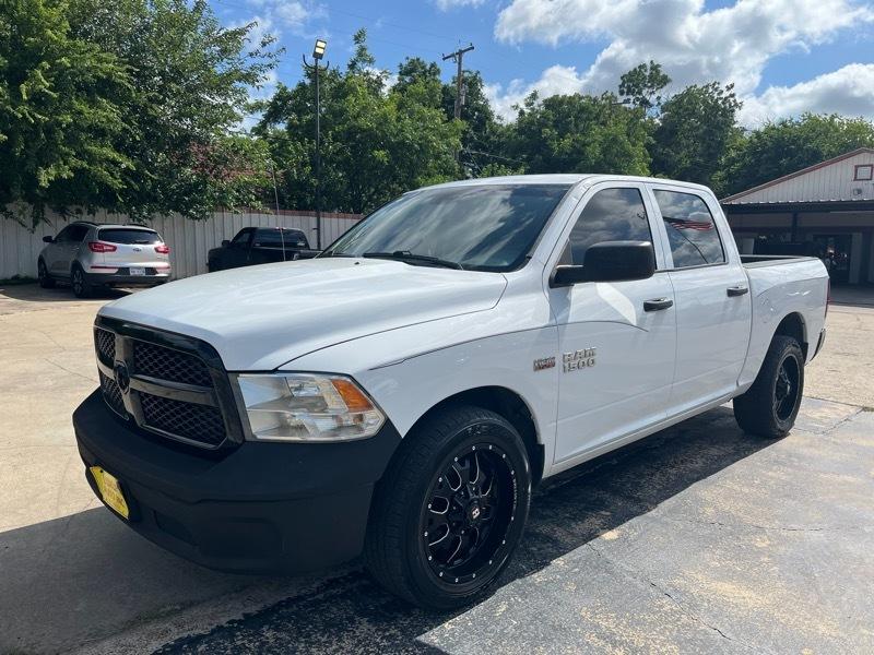 RAM 1500 Tradesman Crew Cab SWB 2WD 2017