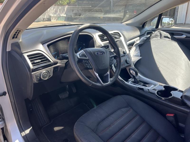Ford Fusion SE 2016