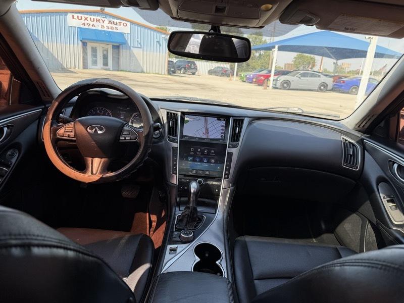 Infiniti Q50 Base AWD 2015
