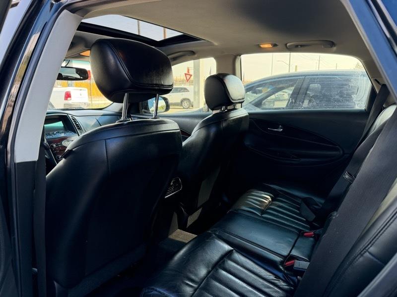 Infiniti QX50 Base RWD 2017