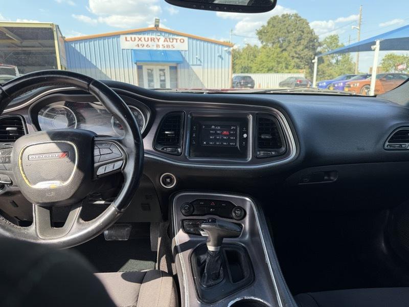 Dodge Challenger SXT 2015
