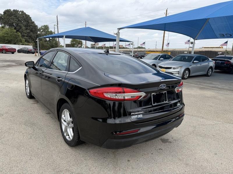 Ford Fusion SE 2020
