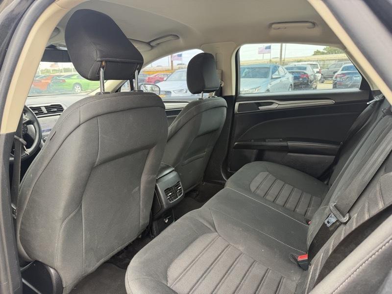 Ford Fusion SE 2020