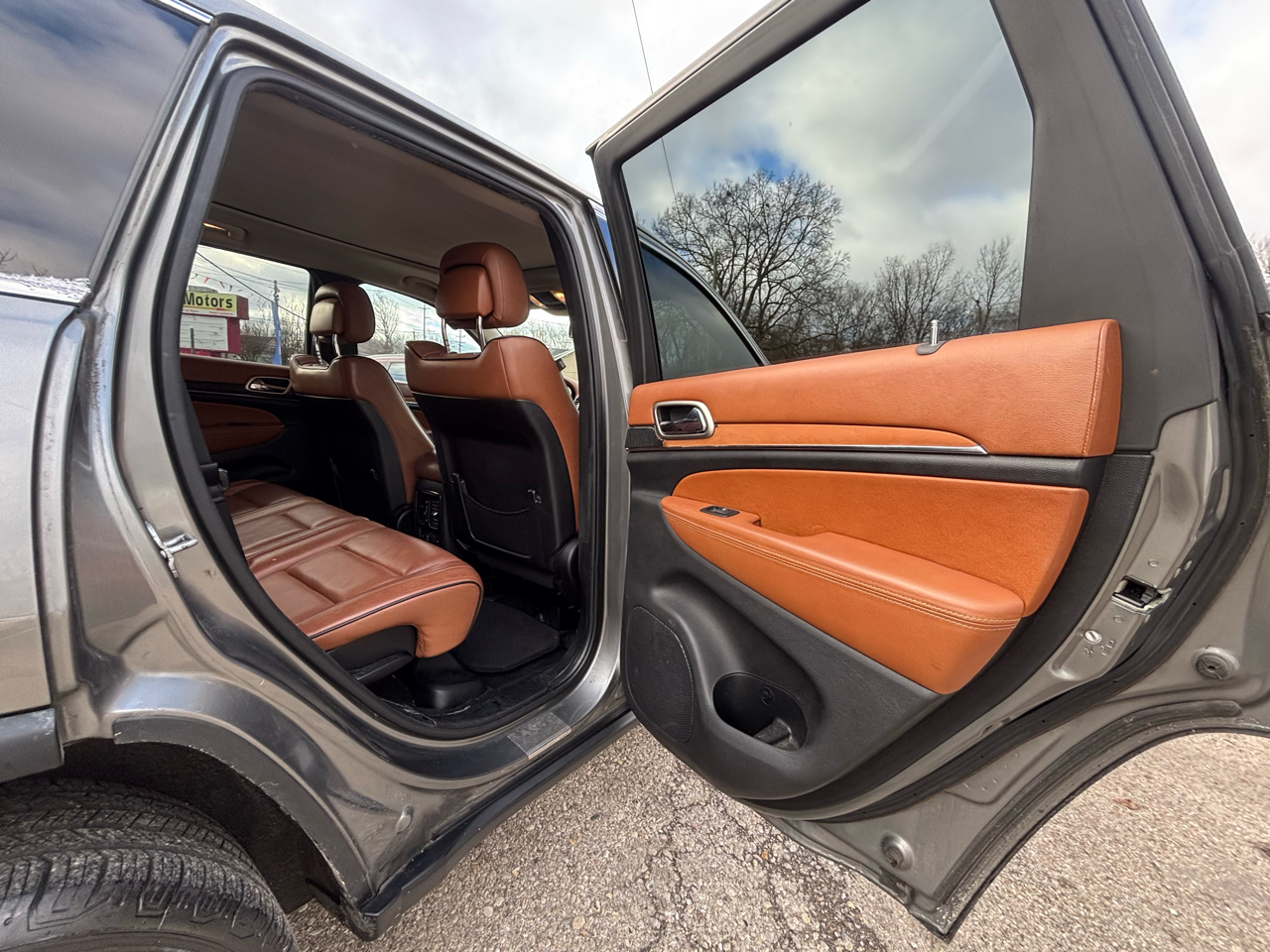 Jeep Grand Cherokee Overland 4WD 2011