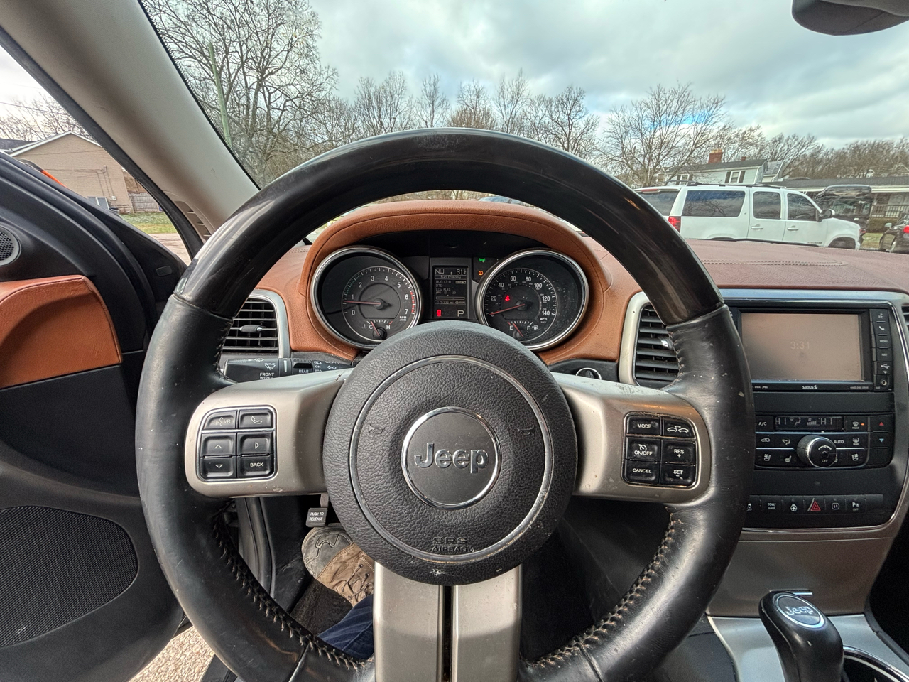 Jeep Grand Cherokee Overland 4WD 2011