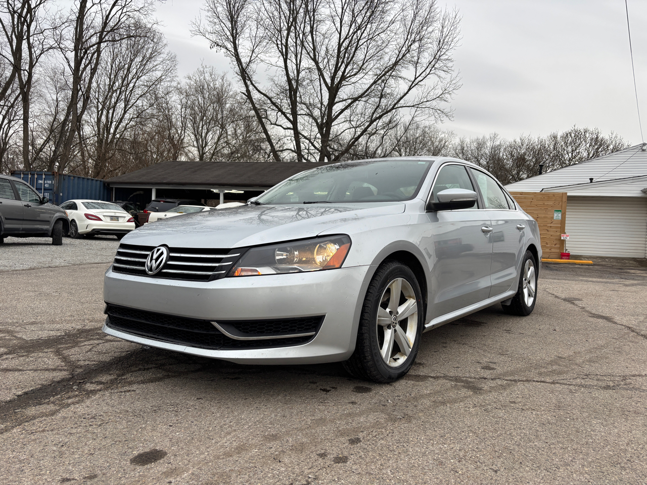 Volkswagen Passat 2.5L SE AT 2013