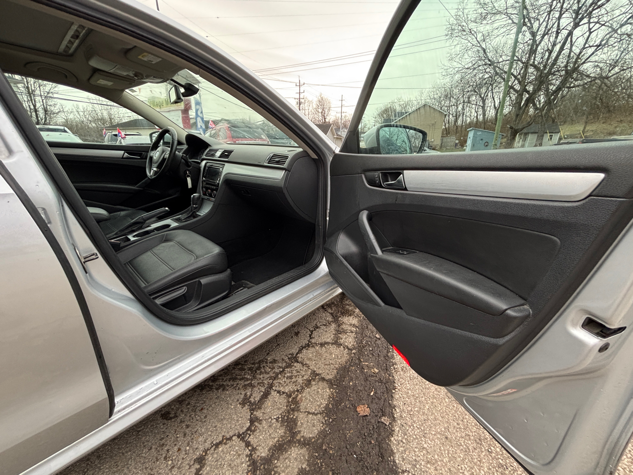 Volkswagen Passat 2.5L SE AT 2013