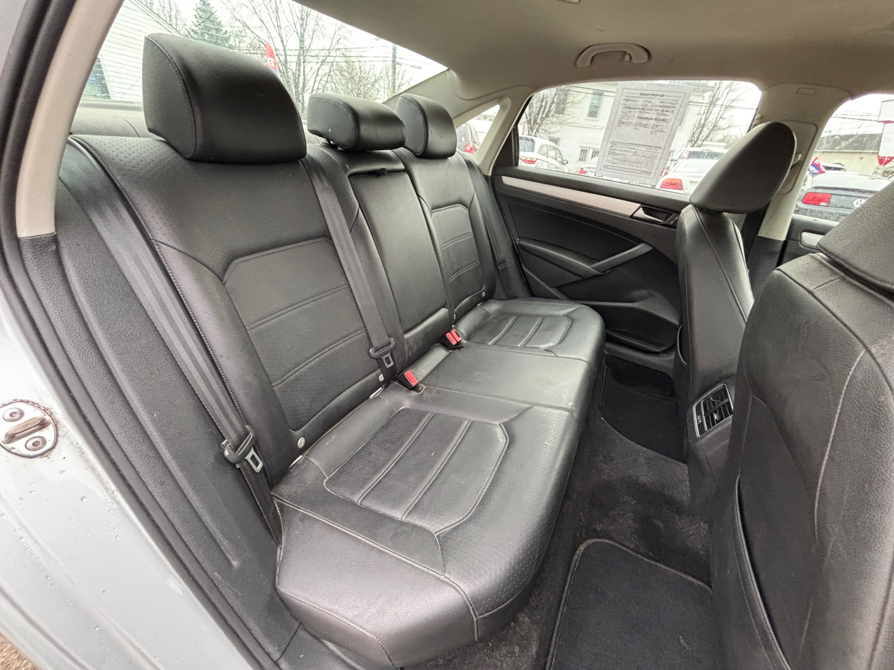 Volkswagen Passat 2.5L SE AT 2013