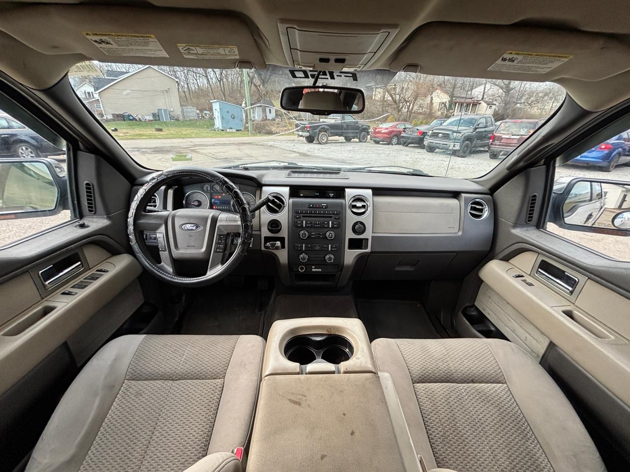 Ford F-150 XL SuperCrew 5.5-ft. Bed 2WD 2010