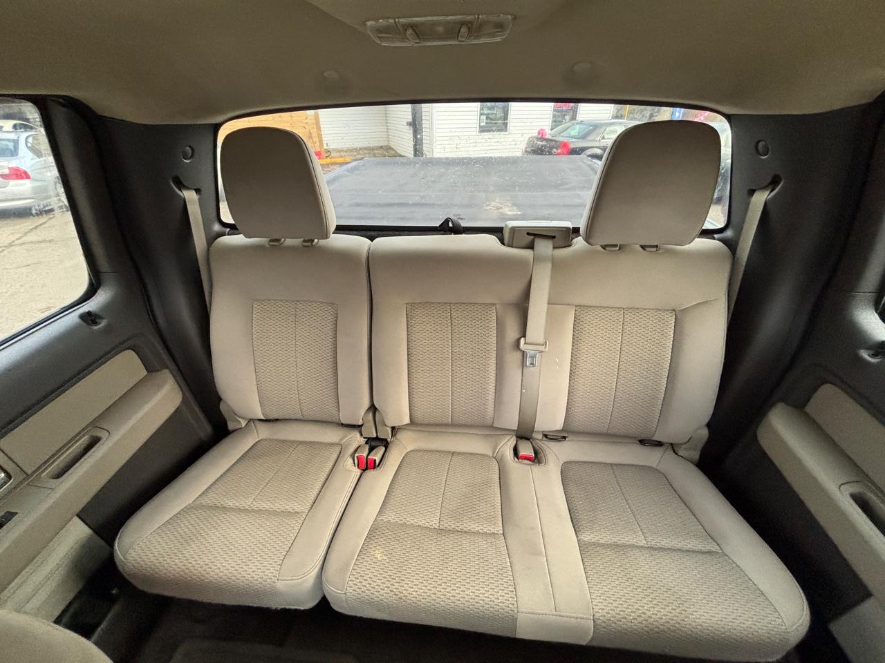 Ford F-150 XL SuperCrew 5.5-ft. Bed 2WD 2010