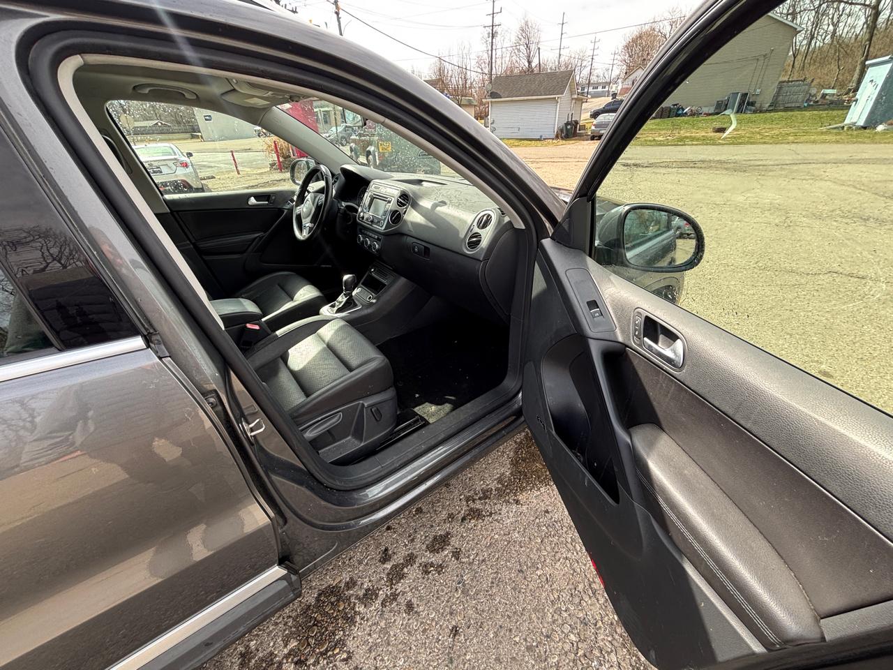 Volkswagen Tiguan S 2014