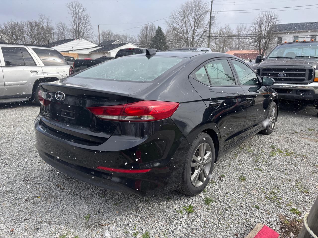 Hyundai Elantra Value Edition 6A 2017