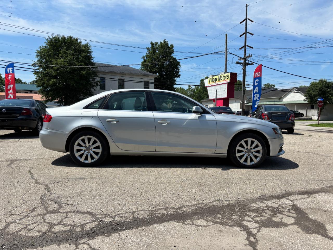 Audi A4 2.0T Sedan quattro Tiptronic 2011