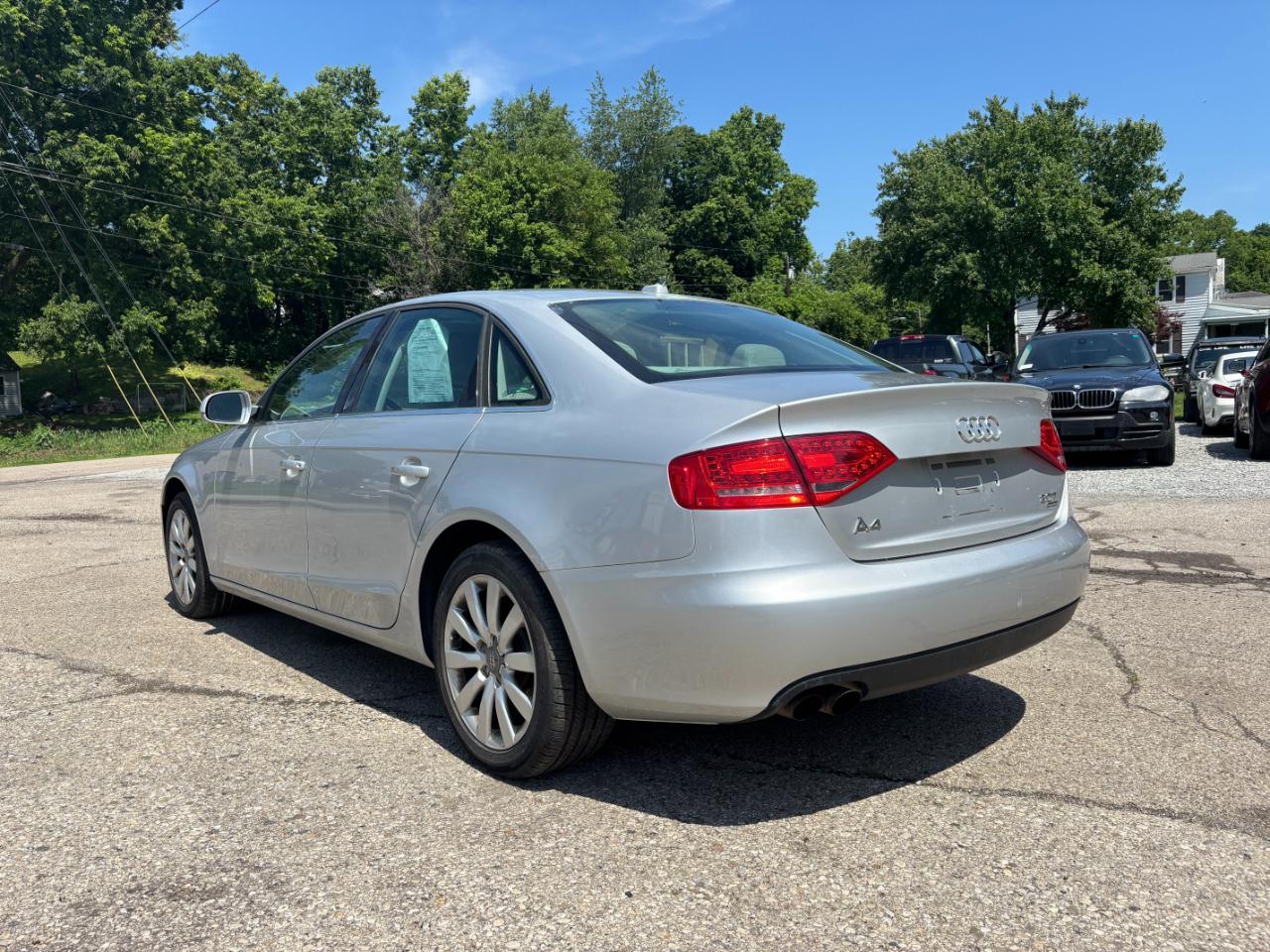 Audi A4 2.0T Sedan quattro Tiptronic 2011