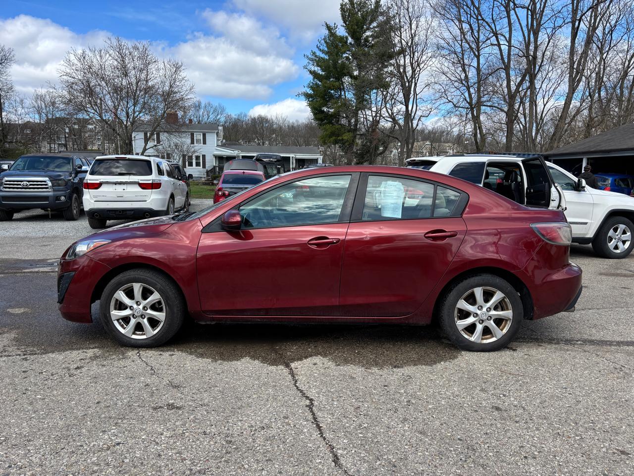 Mazda MAZDA3 i Touring 4-door 2011