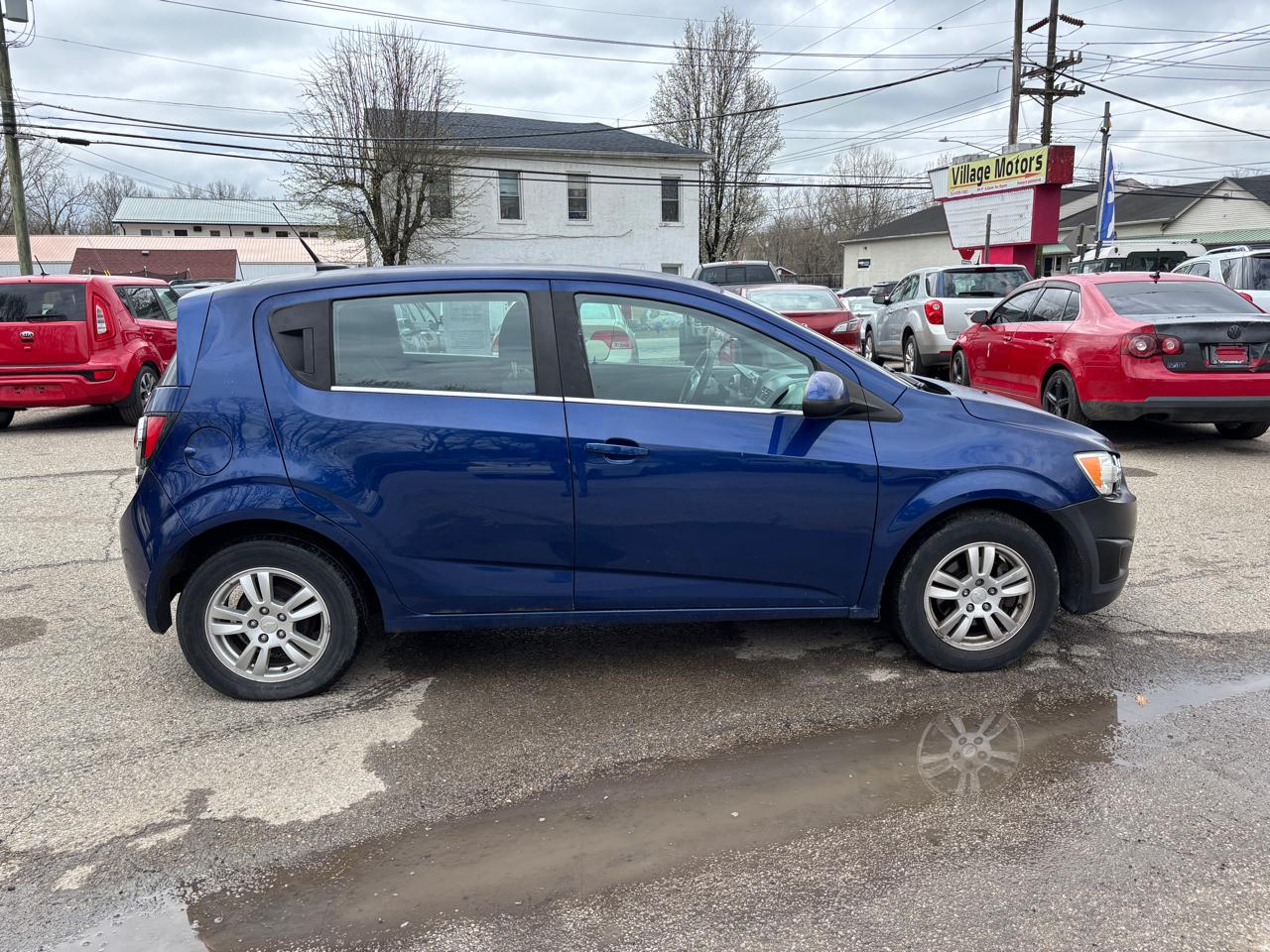 Chevrolet Sonic LT Auto 5-Door 2013