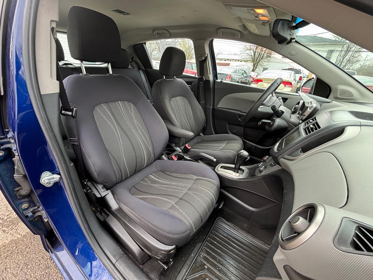 Chevrolet Sonic LT Auto 5-Door 2013