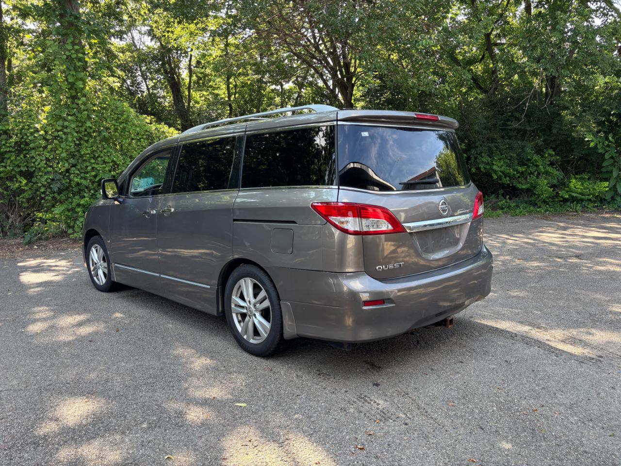 Nissan Quest S 2015