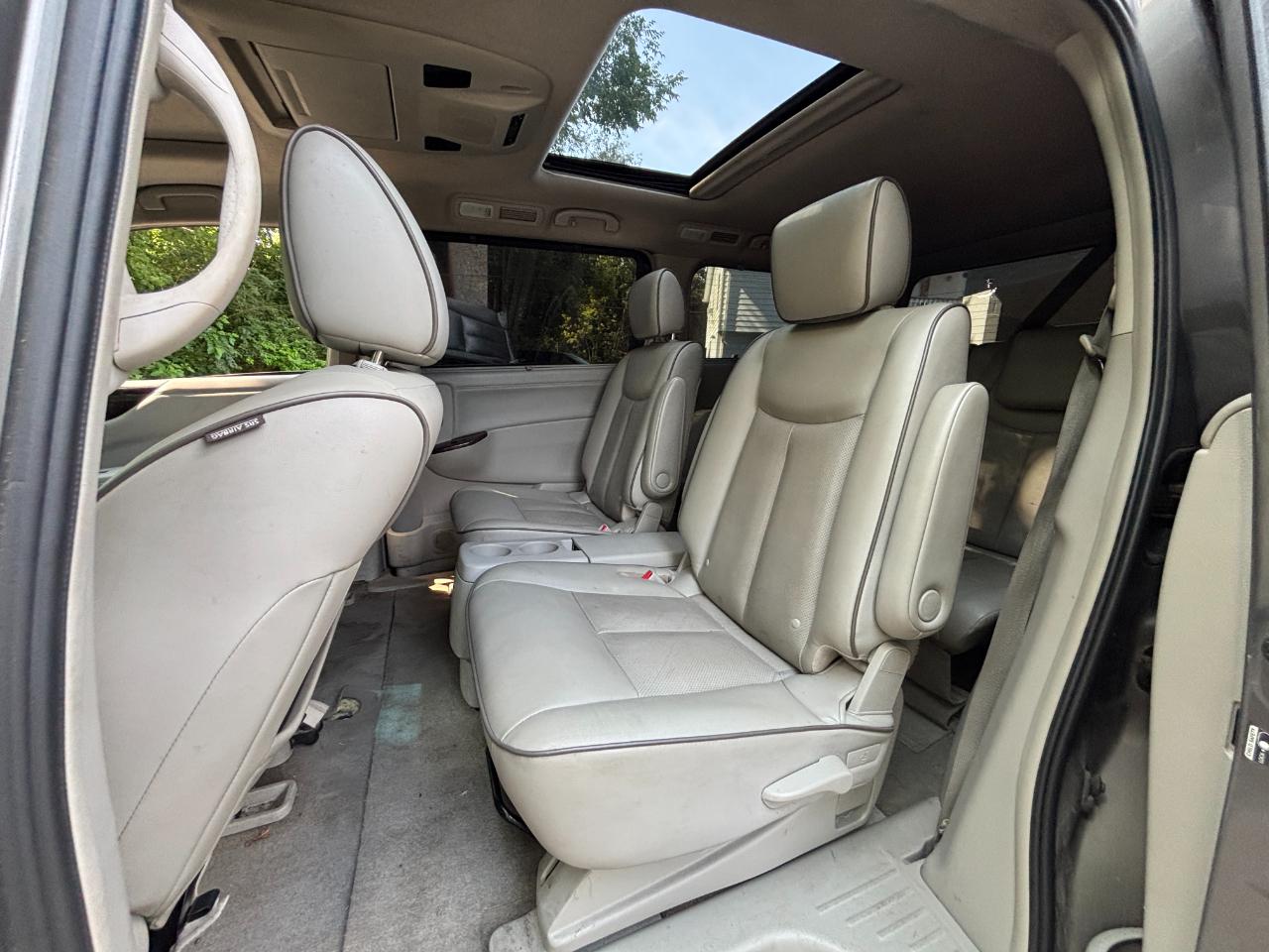Nissan Quest S 2015