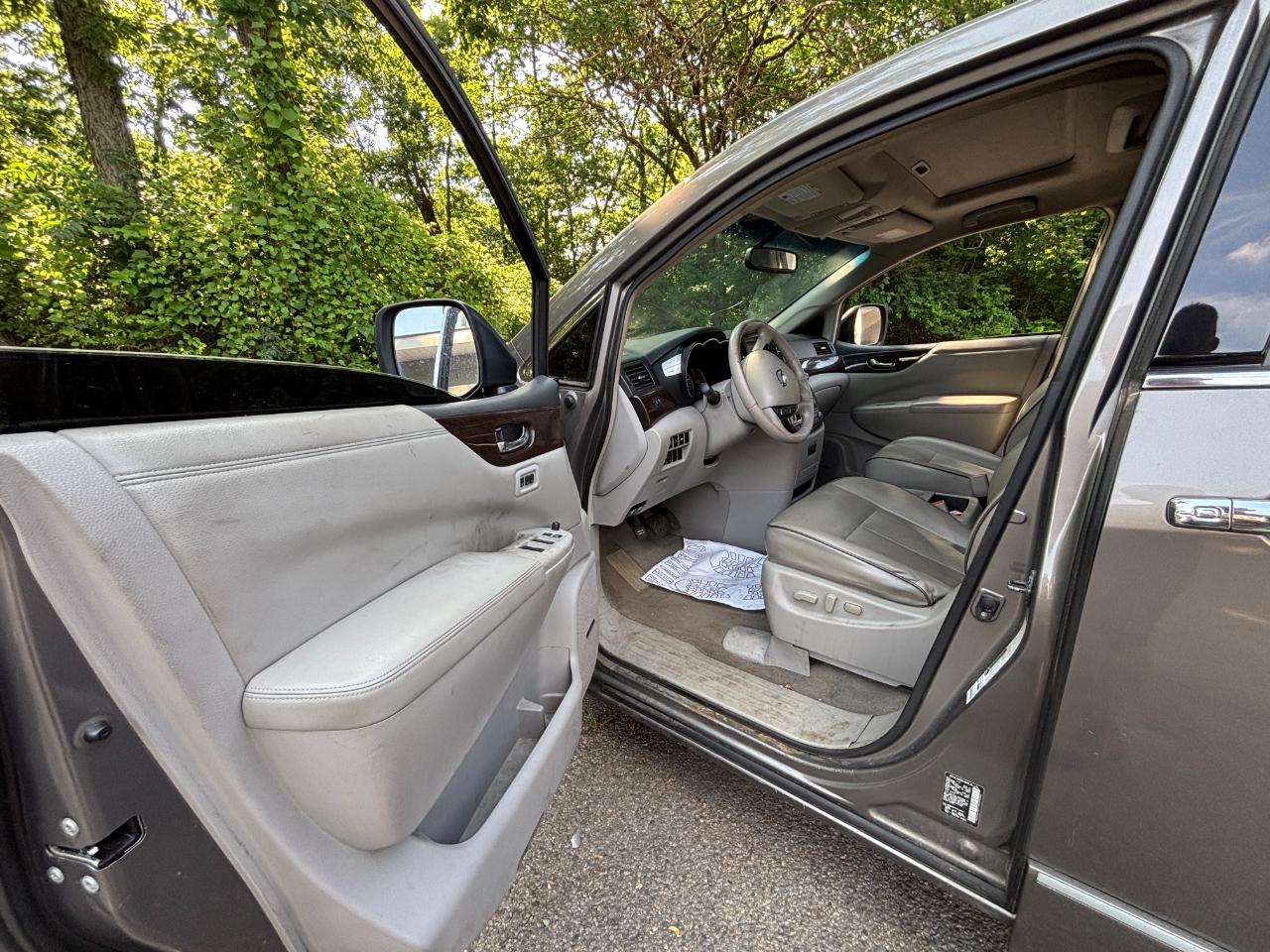 Nissan Quest S 2015