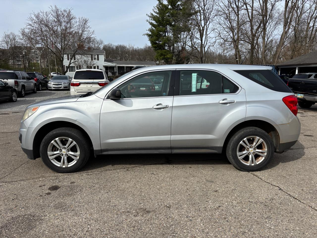 Chevrolet Equinox LS 2WD 2011