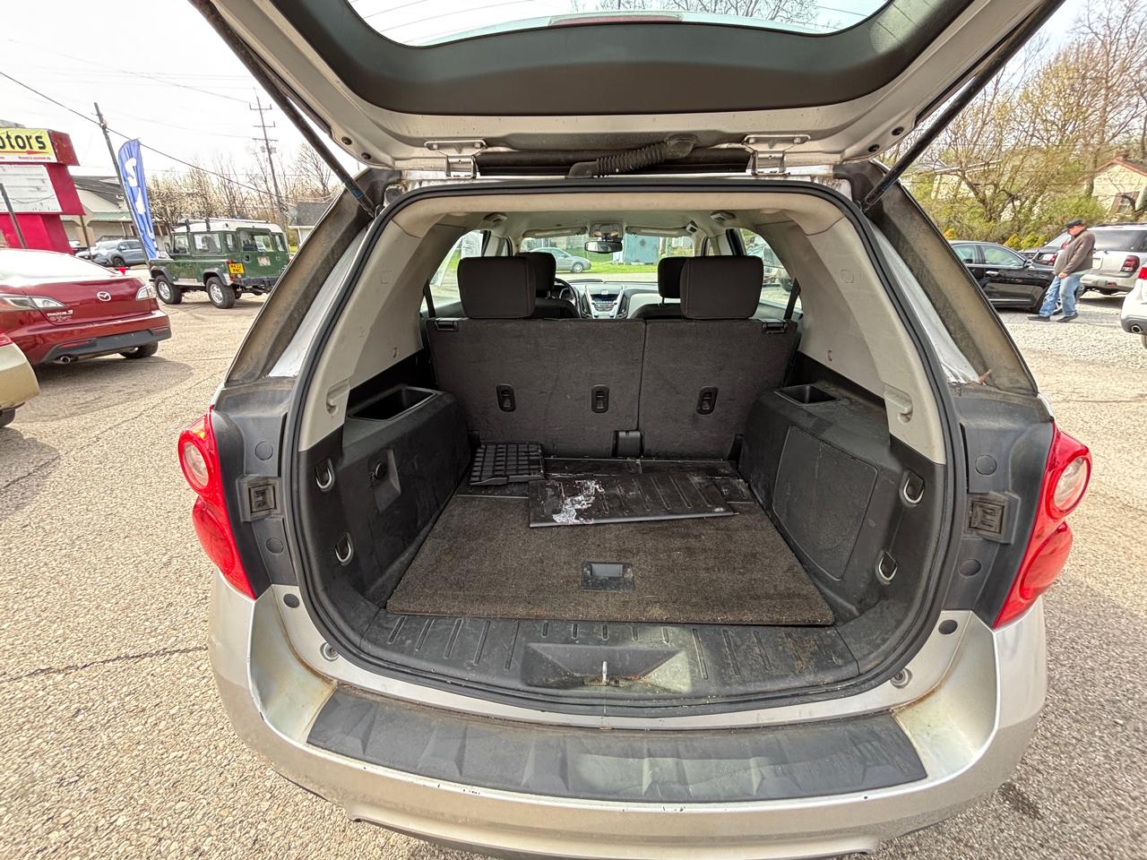 Chevrolet Equinox LS 2WD 2011