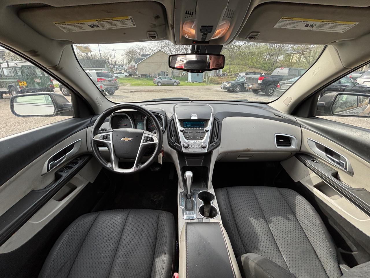 Chevrolet Equinox LS 2WD 2011