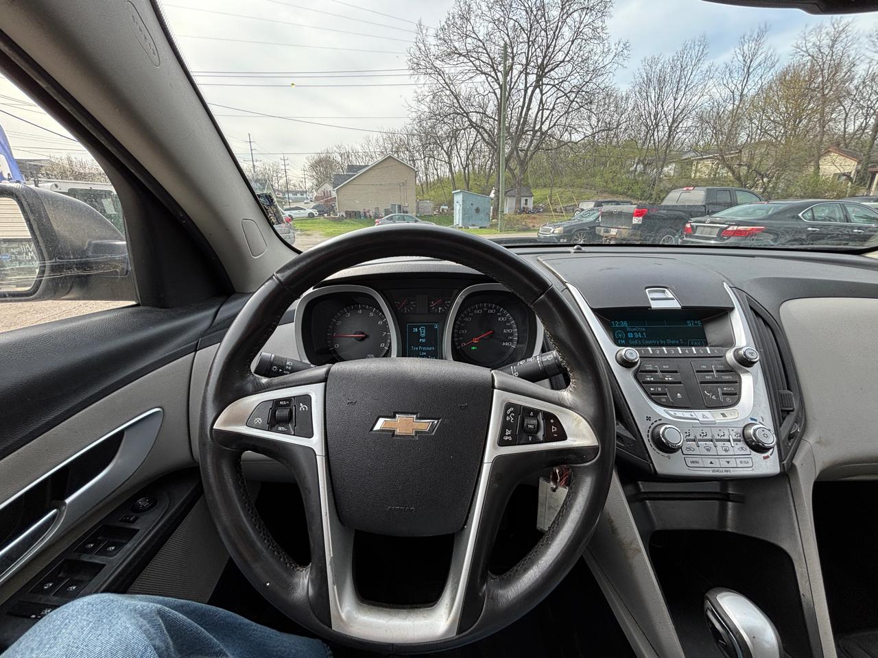 Chevrolet Equinox LS 2WD 2011