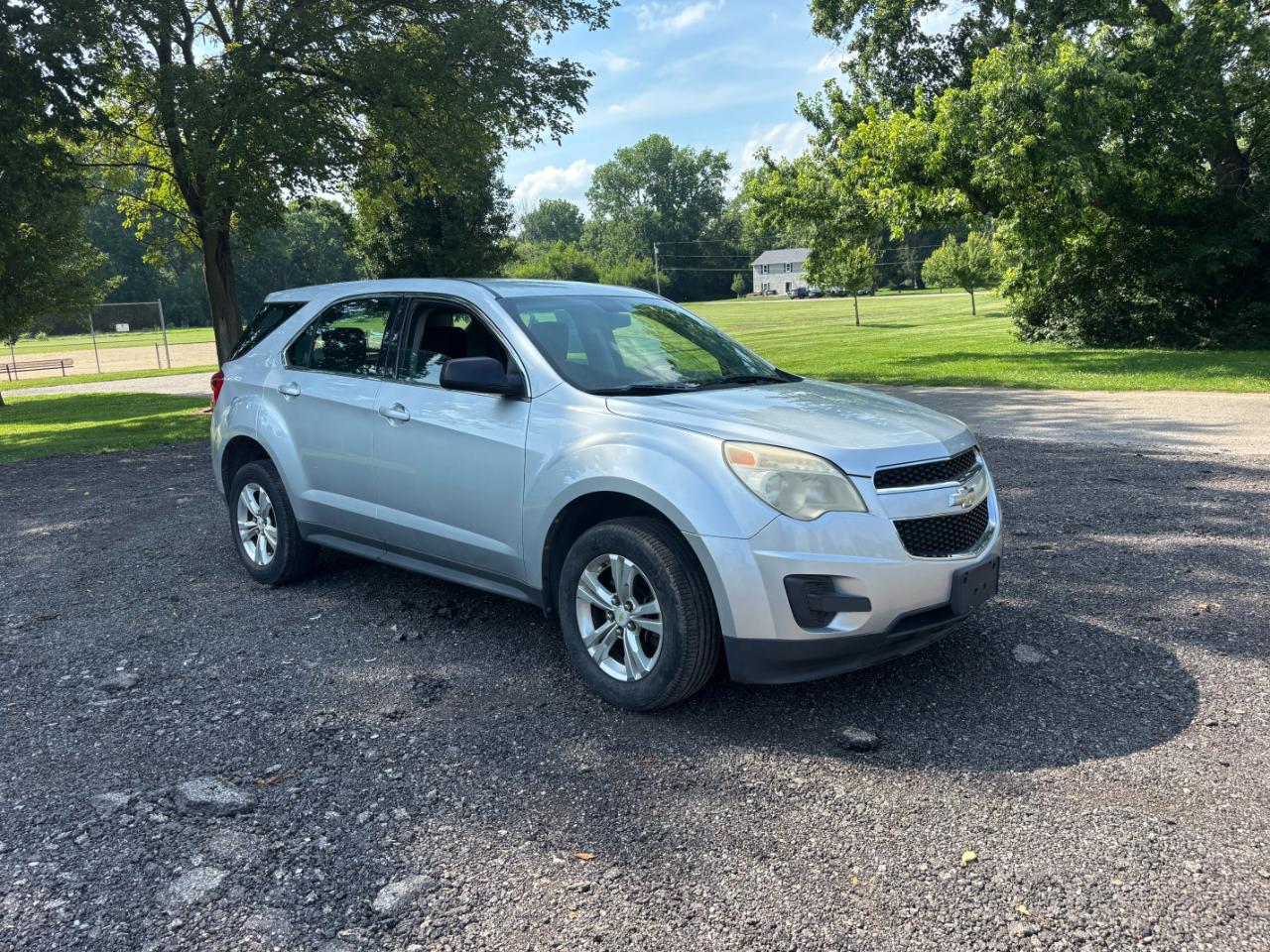 Chevrolet Equinox LS 2WD 2011