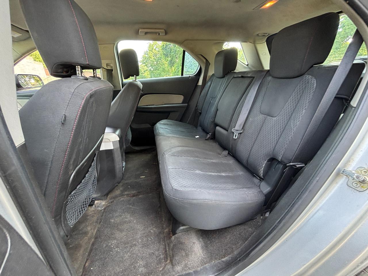 Chevrolet Equinox LS 2WD 2011